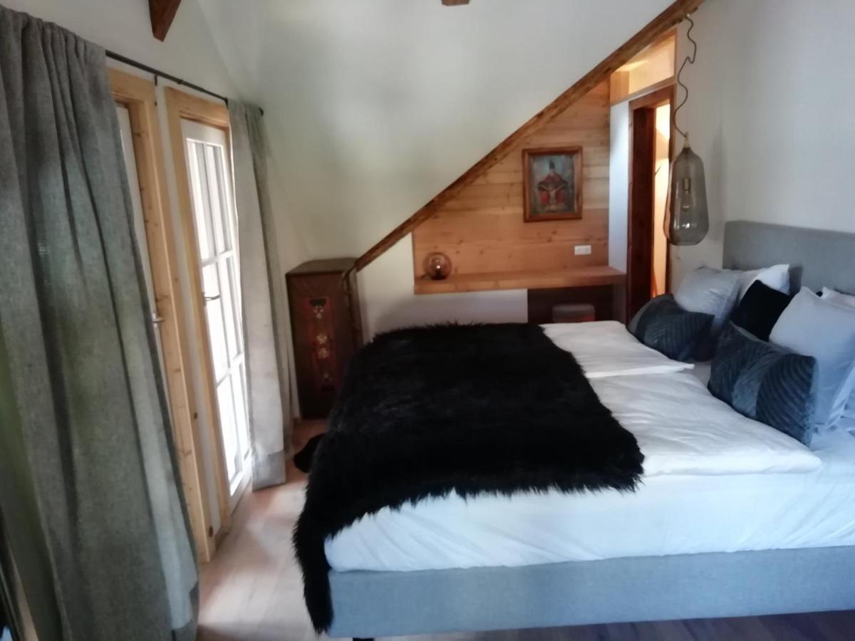 Seehaus Am Hallstaetter See Hallstatt Bagian luar foto