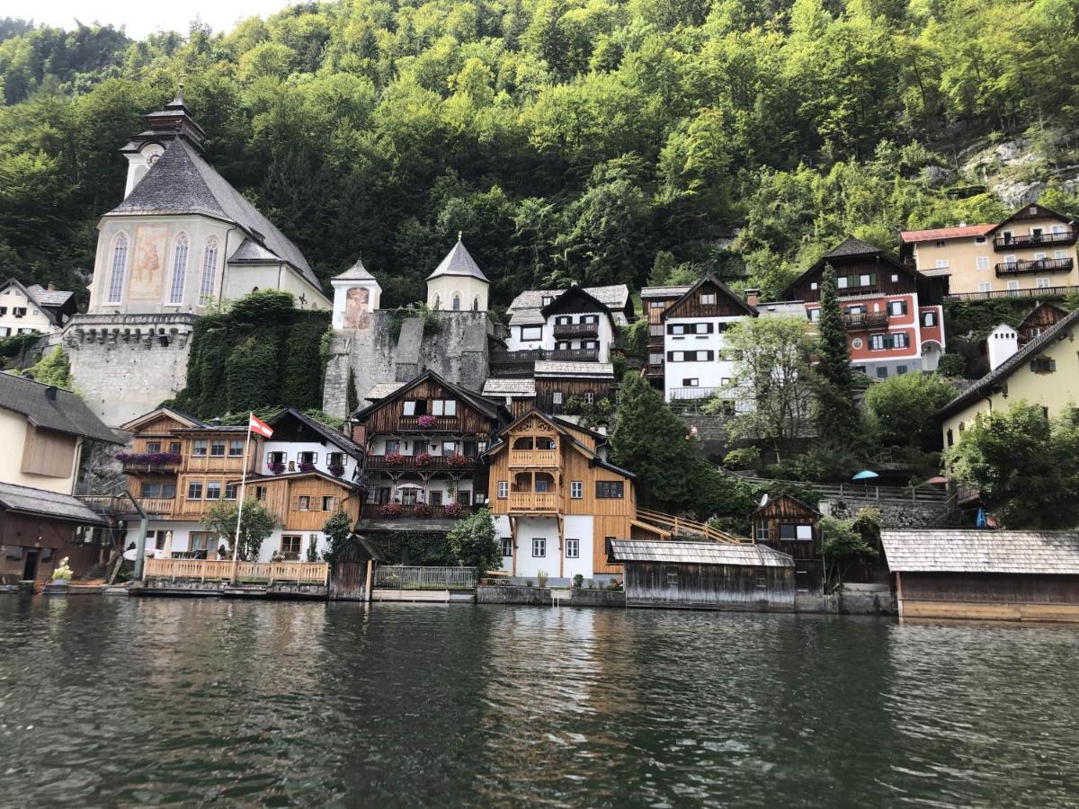 Seehaus Am Hallstaetter See Hallstatt Bagian luar foto